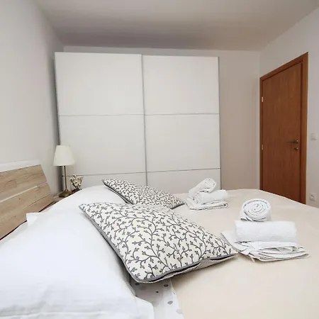 Apartamento Ela *