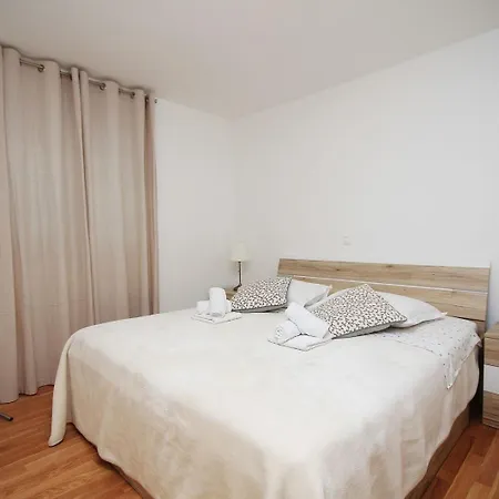 Apartamento Ela Makarska